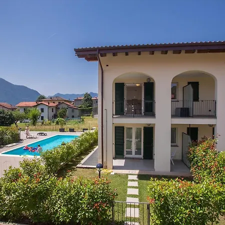 Apartamento Sleeps 6 Pool *