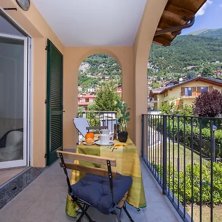 Apartment Sleeps 6 Pool Lenno